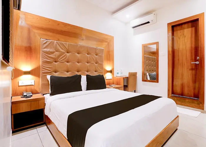 Super Townhouse Oak Times Square Le Western