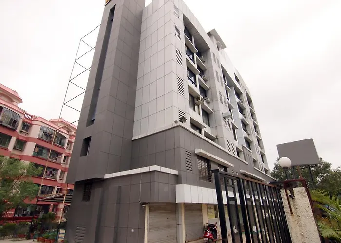 Oyo Premium Mumbai Saki Vihar