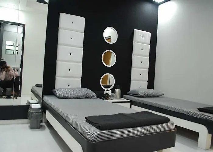 Nice Guest House