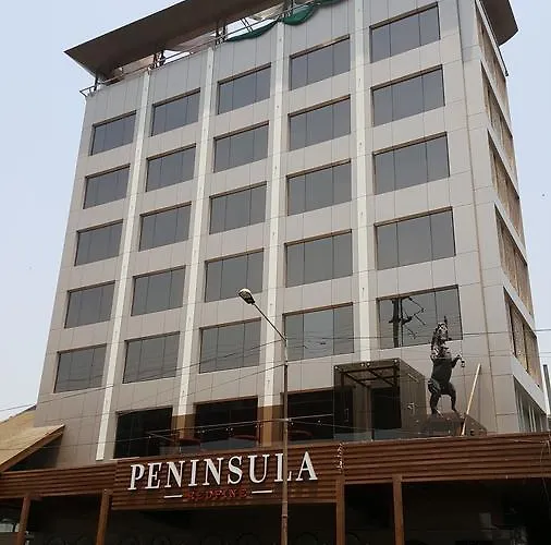 Hotel Peninsula Redpine
