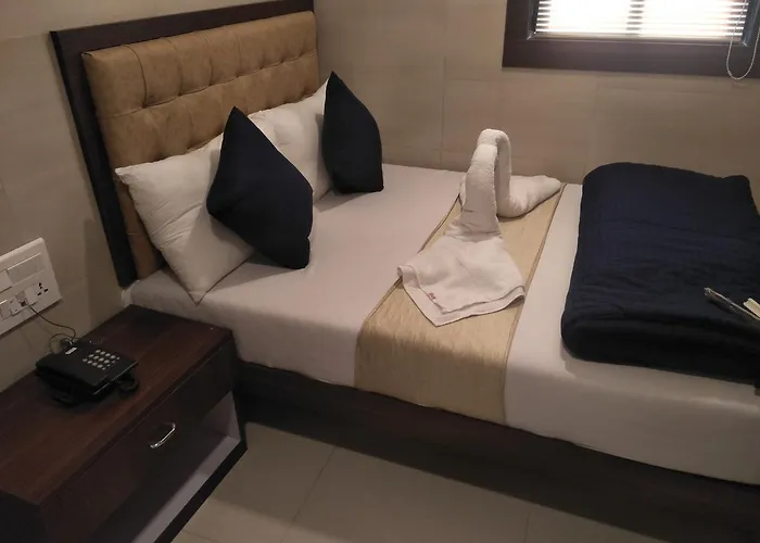Hotel Avenue Residency
