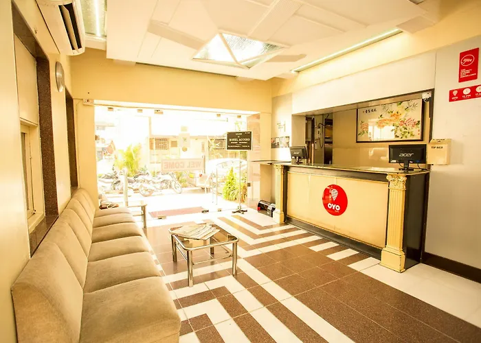 Oyo 7149 Hotel Accord Premium