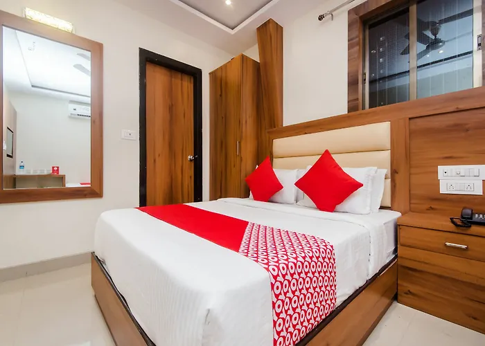 Hotel Sai Suites - Near Dadar Station