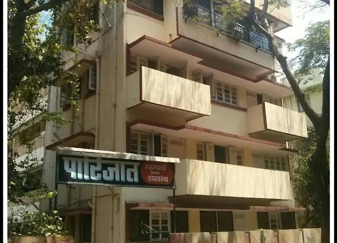 Parijat Lodge
