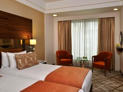 Marine Plaza 5*