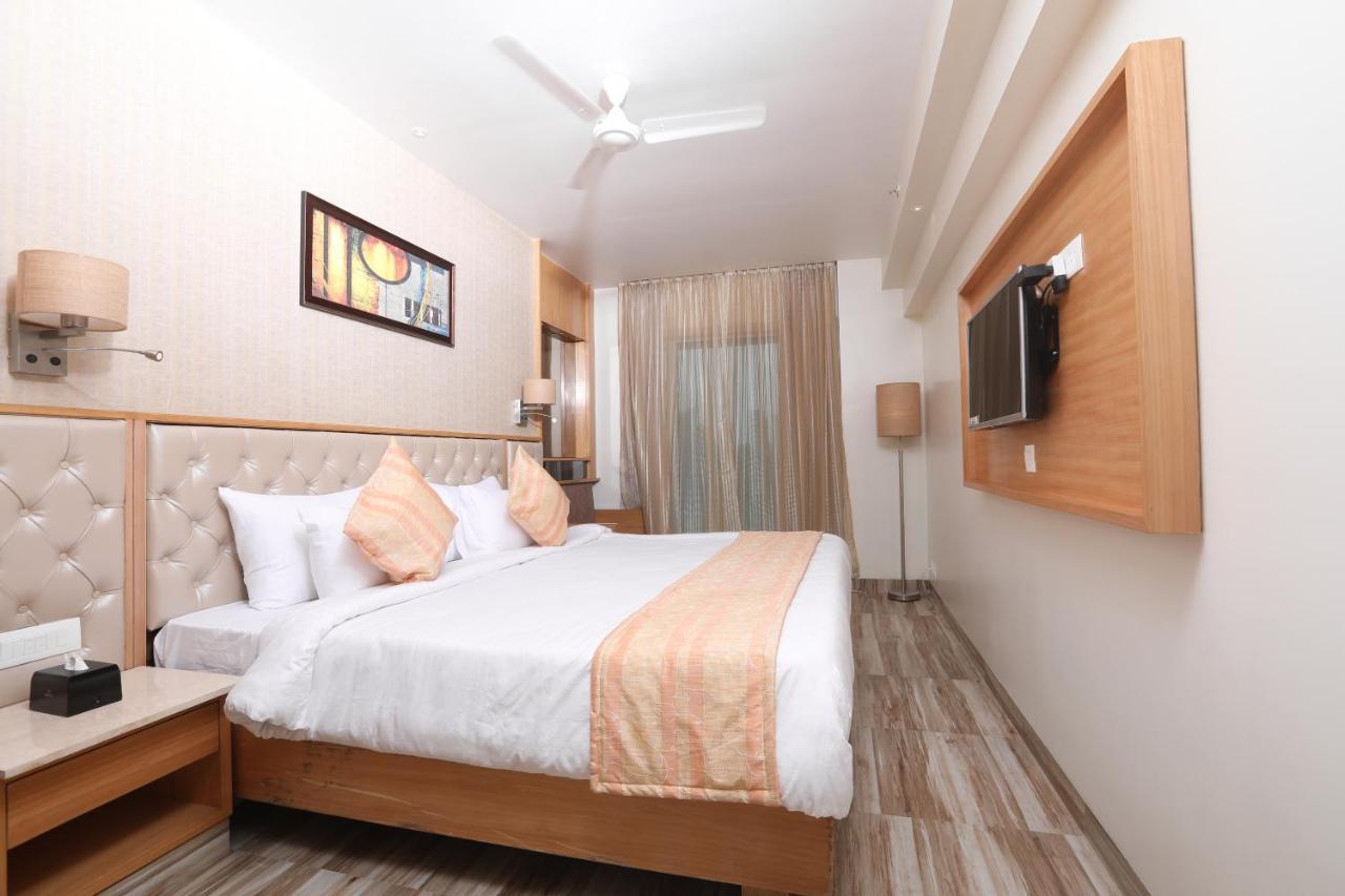 Cliffton Hotel Mumbai