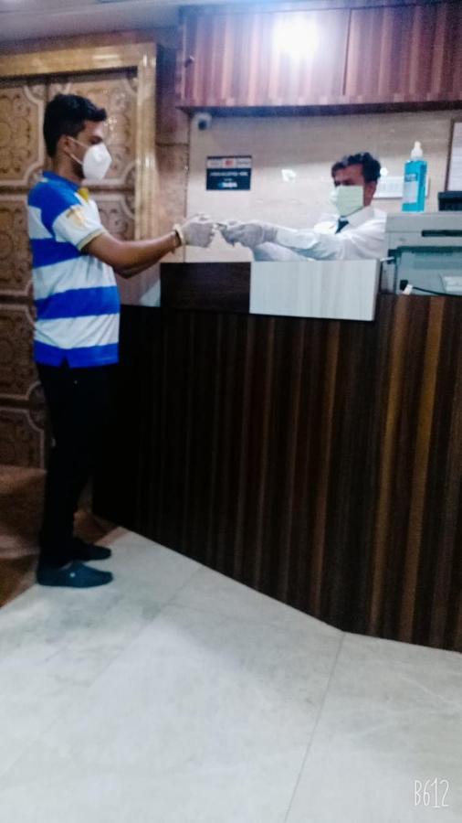 Alfa International Near Nanavati Hospital Near Airport Near Juhu 3*