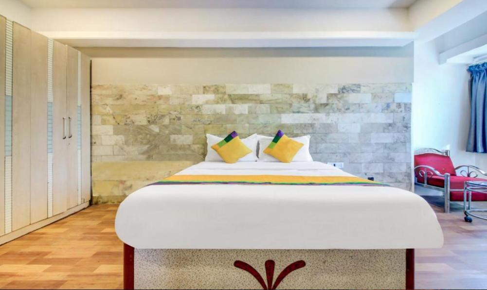 Evergreen Hotel