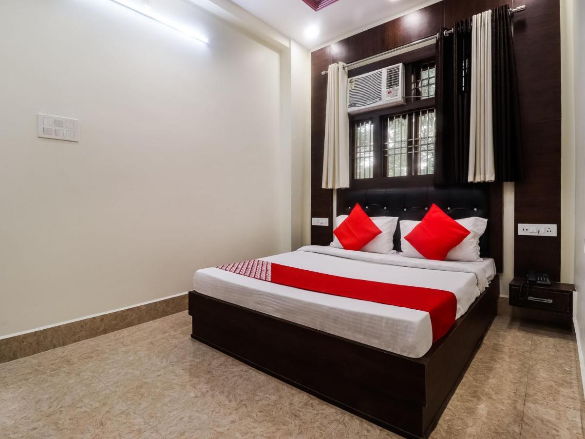 Hotel Oyo 74865 Neelkamal Bombaim
