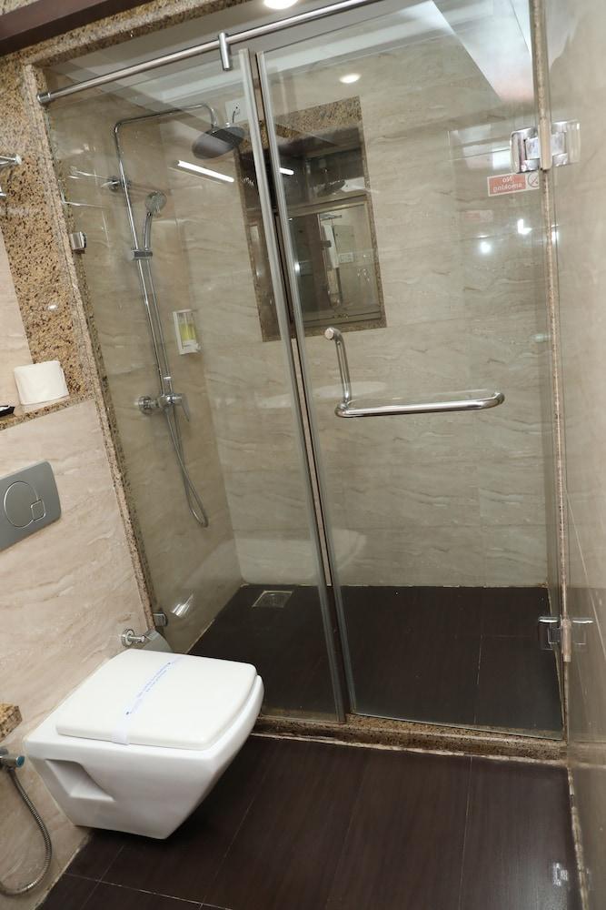 Hotel Anantha Executive 3*