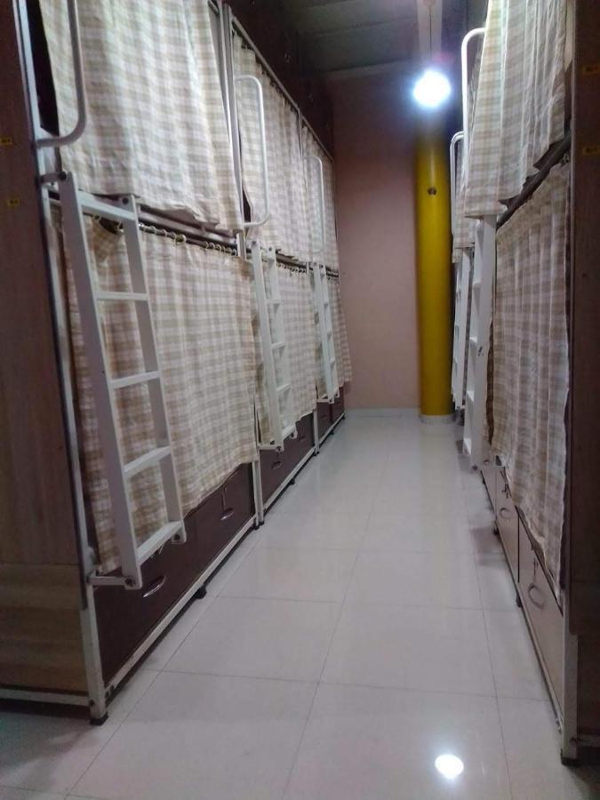 Abuzz Sewri Albergue *