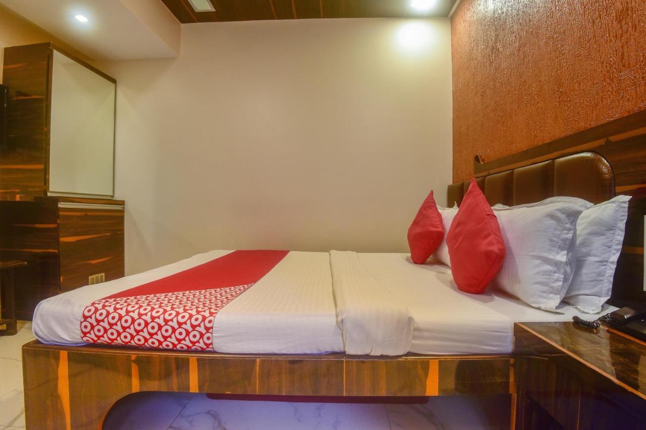 Oyo 28893 Gulf Hotel Mumbai