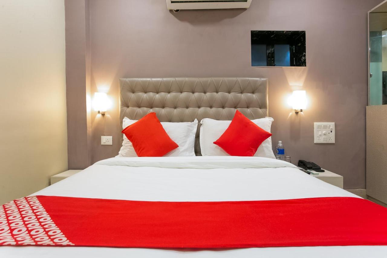 Hotel Oyo 62882 Palace Bombaim