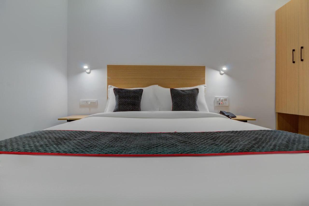 Oyo Townhouse 339 Worli Hotel 3*