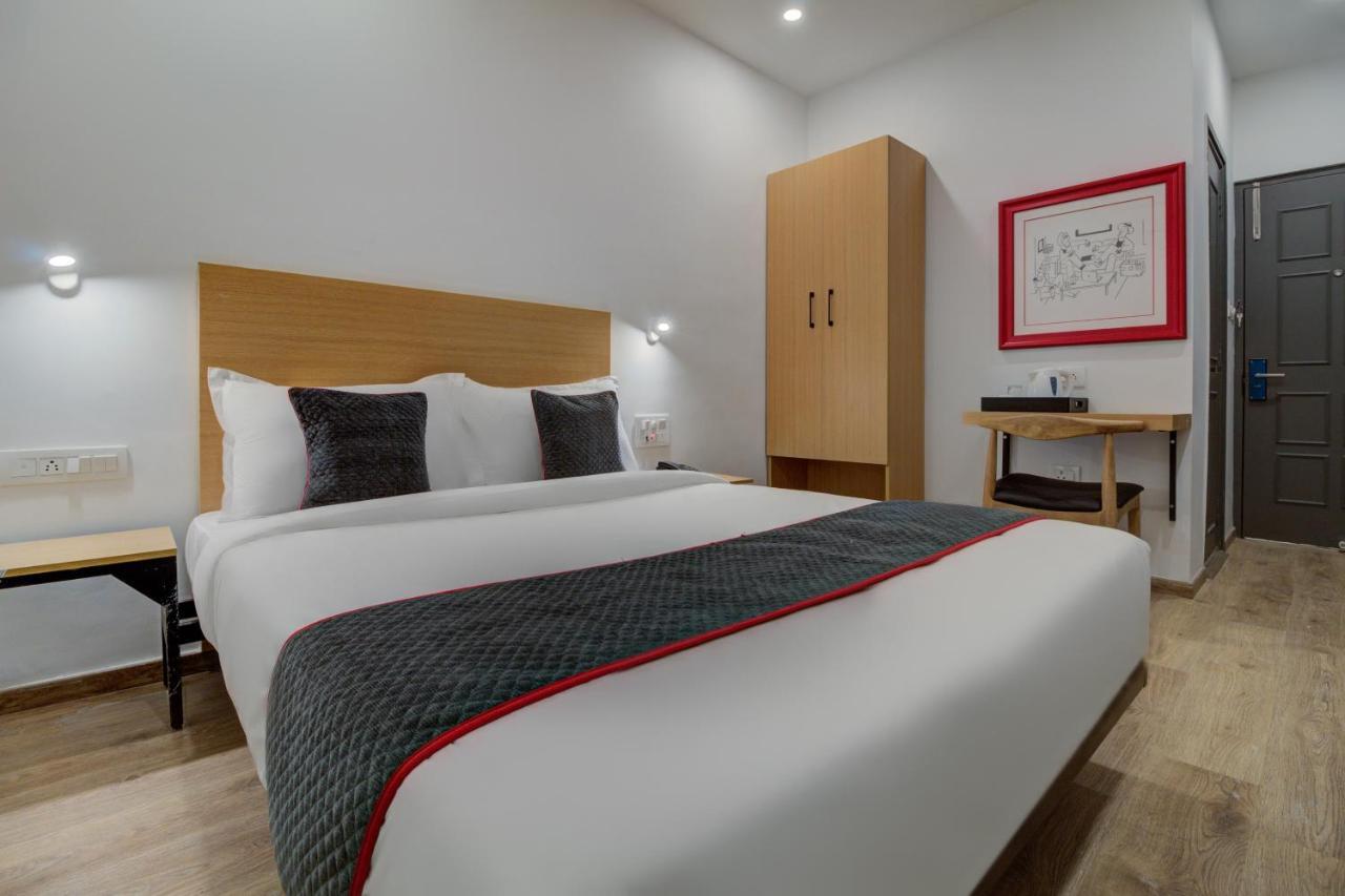 Oyo Townhouse 339 Worli Mumbai