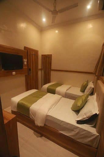 Hotel Al Madina Palace