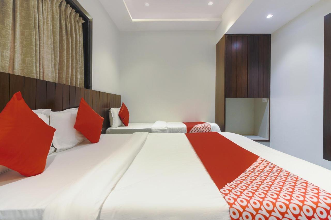 Flora Suites 3* Bombaim