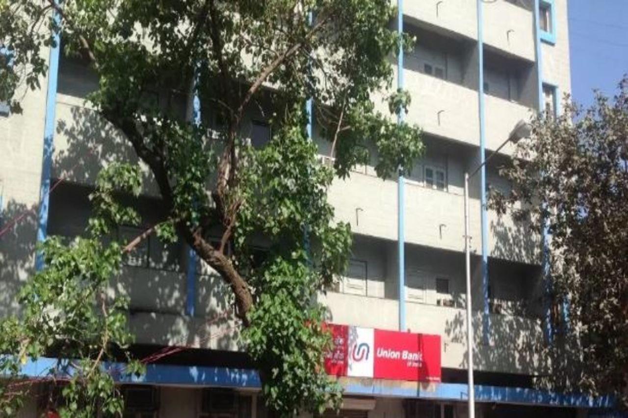 Pals 2* Mumbai