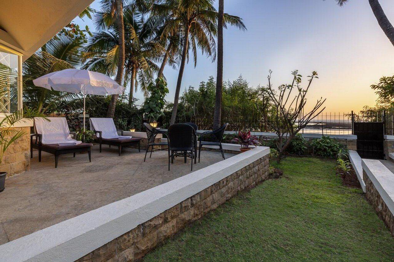 Ama & Trails, House Madh Island Villa Malad