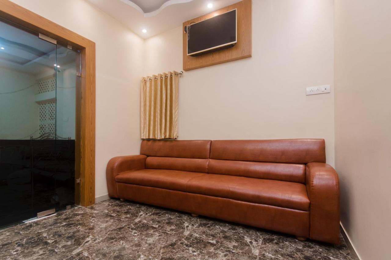 Oyo 22829 Volga Hotel Mumbai