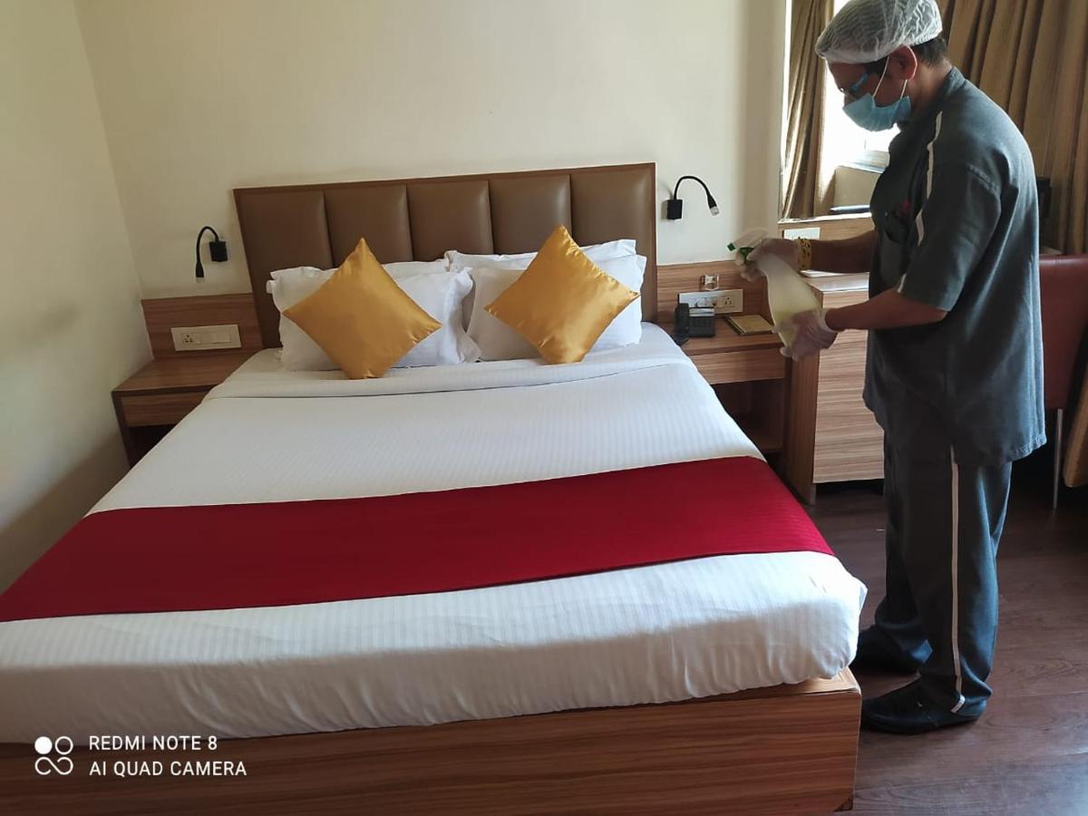 Plaza Hotel Mumbai