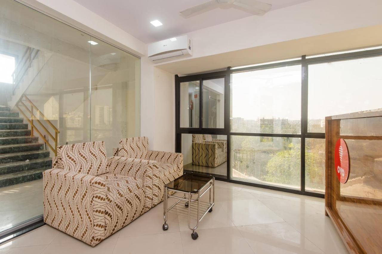 Capital O Konak Near Chhatrapati Shivaji International Airport Hotel 3*