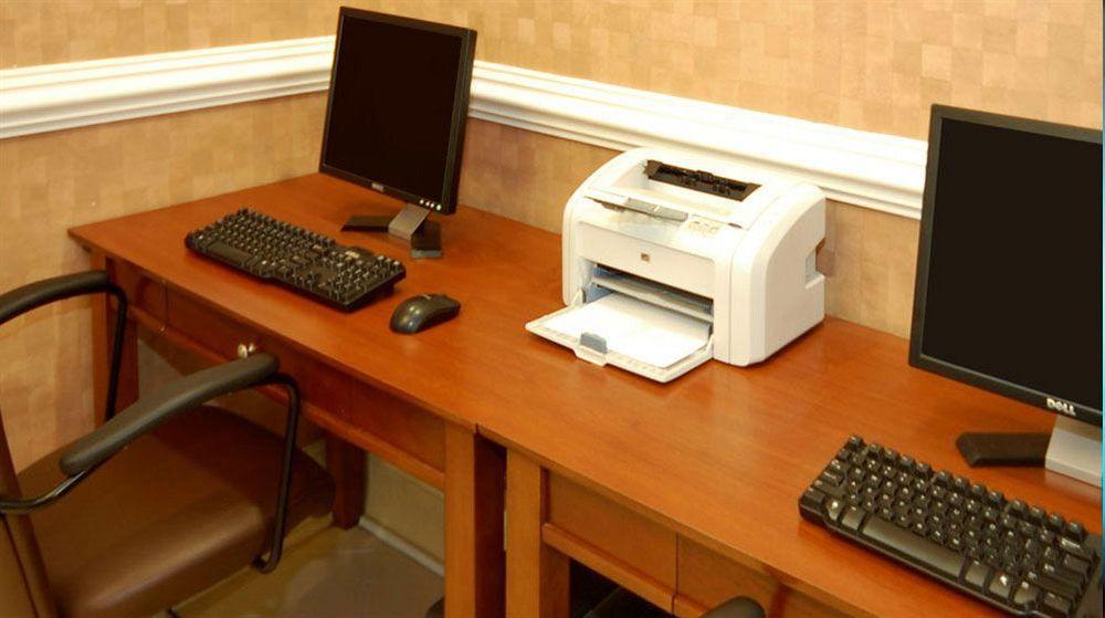 Radisson Goregaon Hotel
