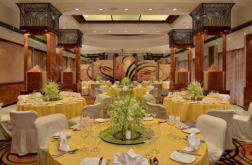 Marine Plaza Hotel 5*