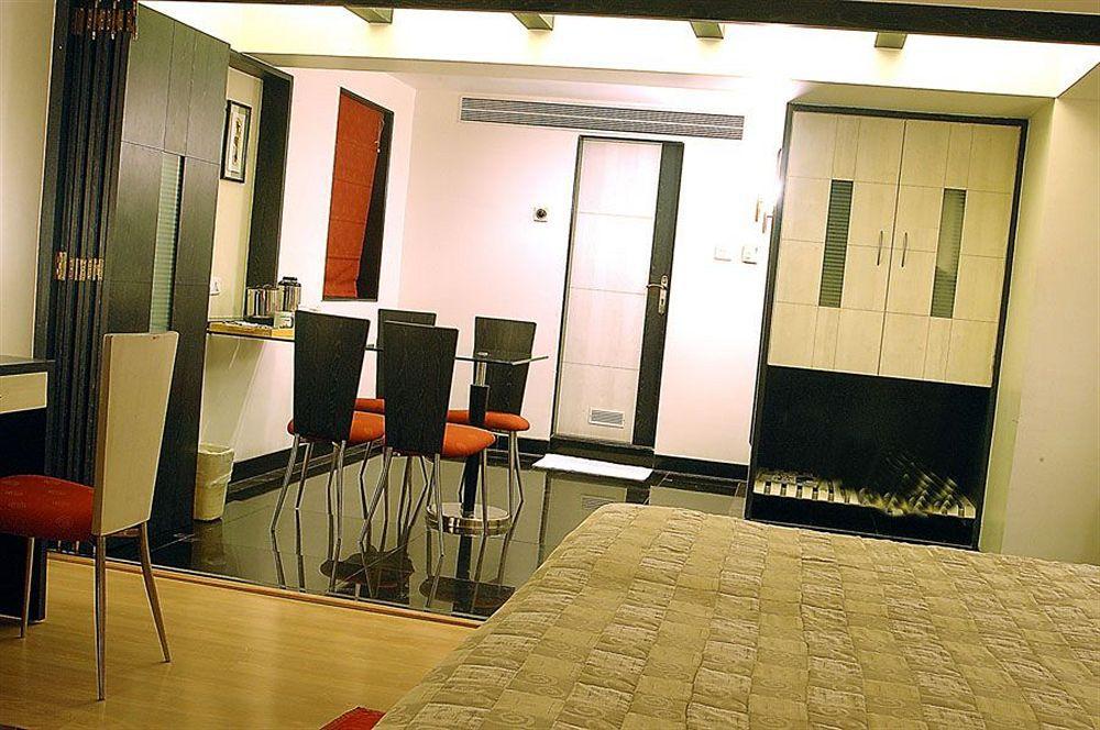 Ramee Guestline Khar Hotel Bombaim