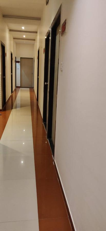 Kailash Park Boutique Hotel