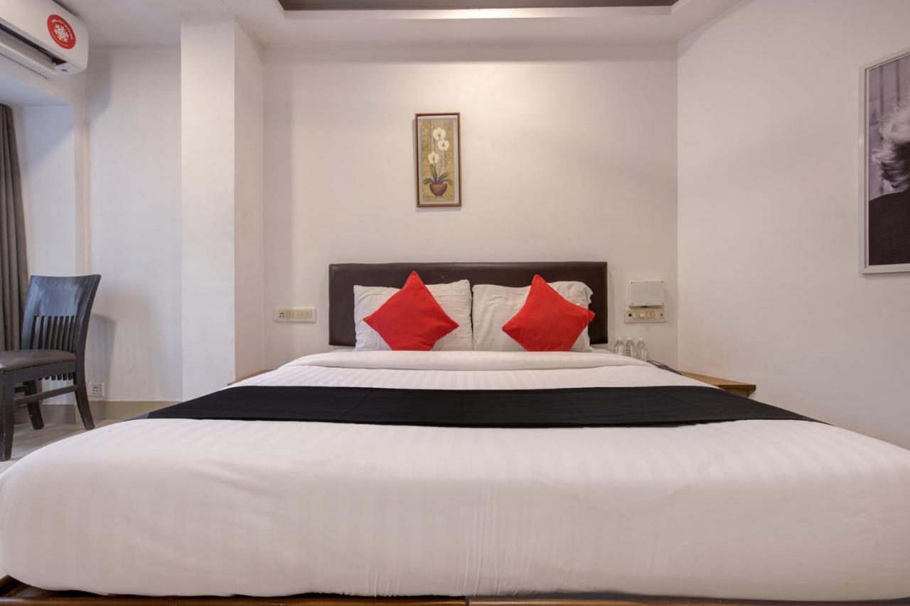 Capital O 77295 Bansidhar Bhuvan 3*