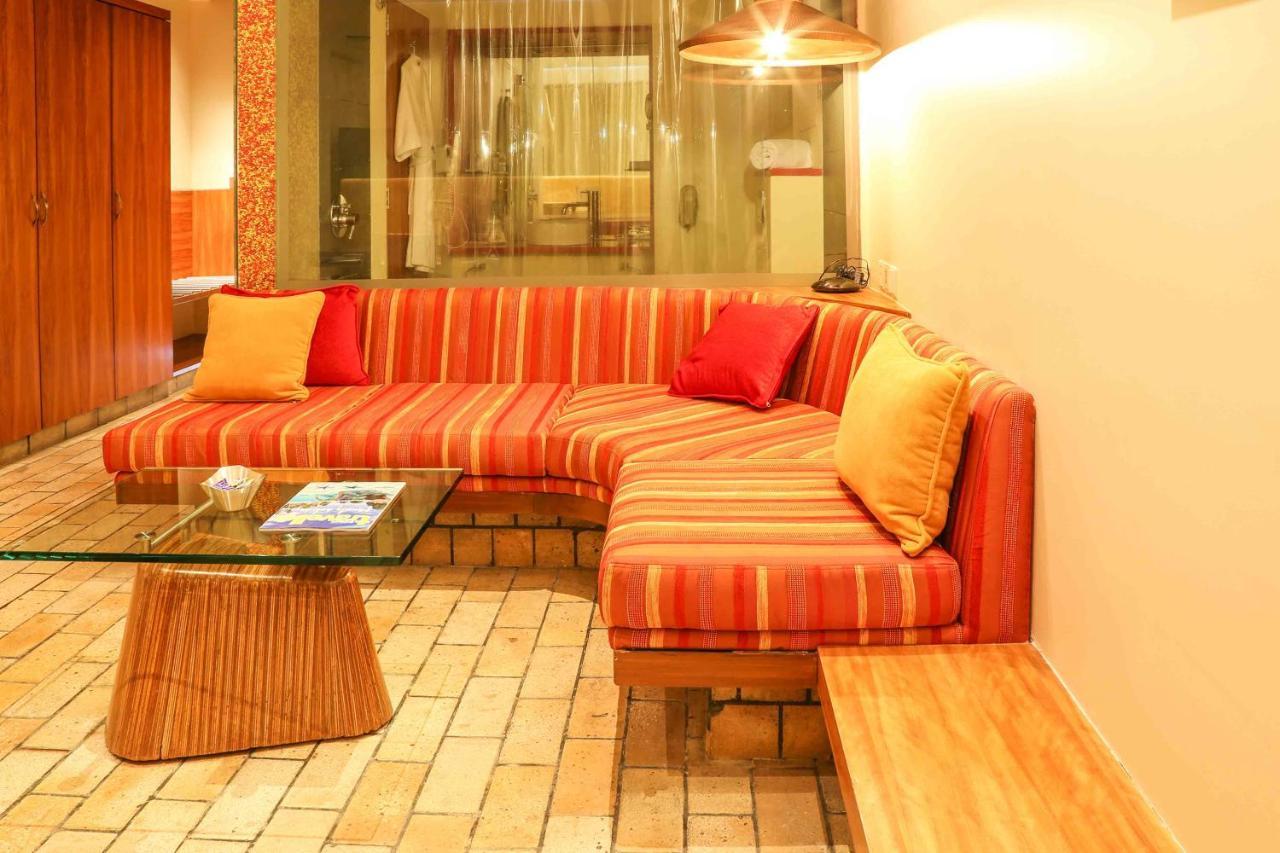 Waterstones Hotel 4*