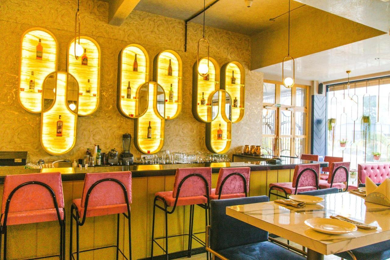 Fabhotel Sahar Garden - Nr International Airport Hotel