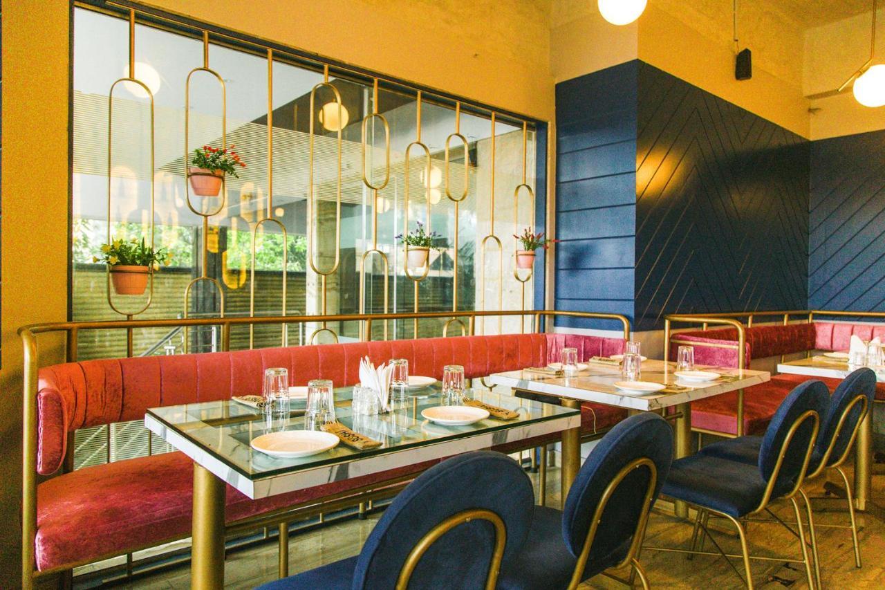 Fabhotel Sahar Garden - Nr International Airport
