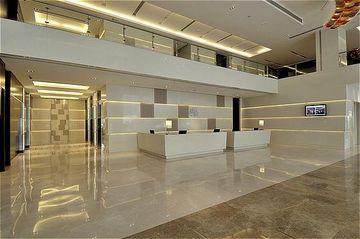 International Airport By Ihg Hotel 5*