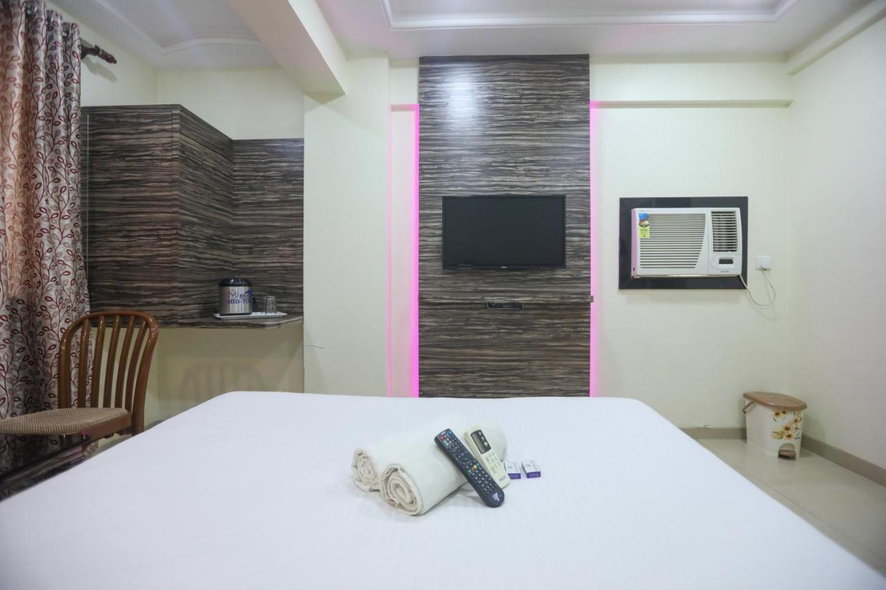 Mid Town Hotel Bombaim