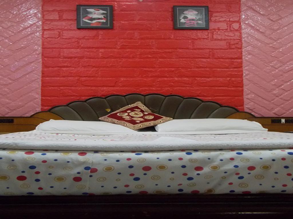 Hotel Everest *