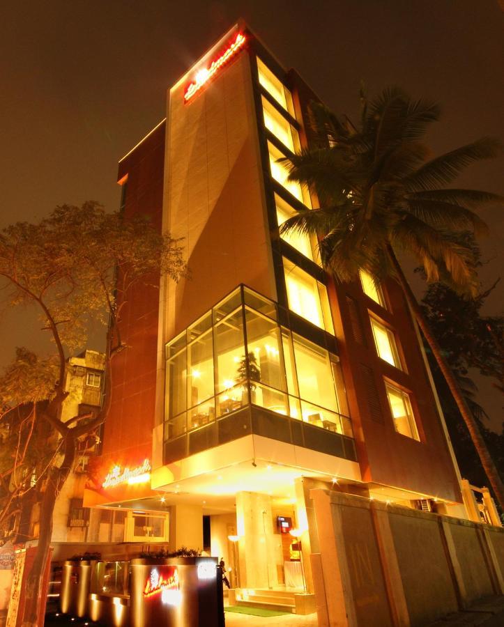 Hotel Landmark Residency