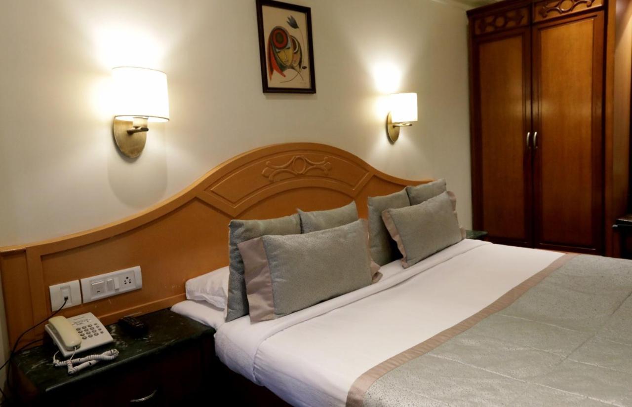 Hotel Sai Leela Mumbai