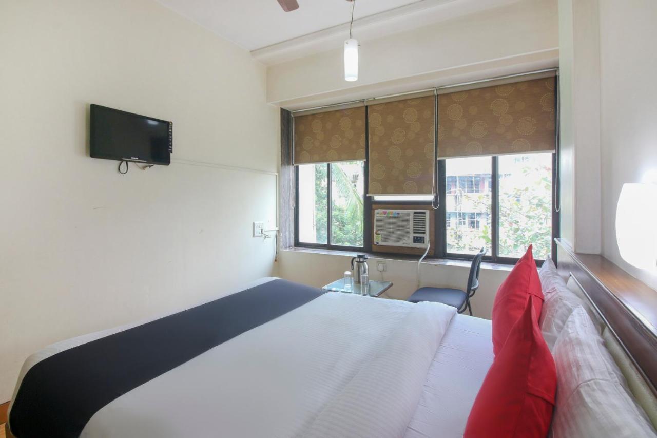 Vaccinated Staff- Capital O75414 Dream Residency 3* Mumbai