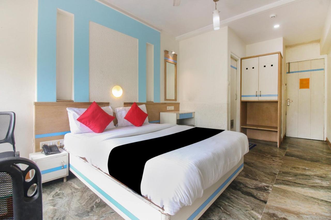 Hotel Vaccinated Staff- Capital O75414 Dream Residency