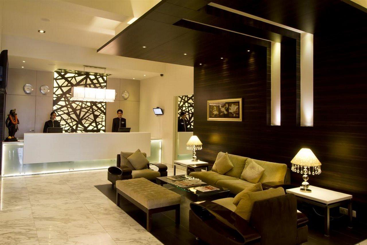 Krishna Palace Hotel 4*
