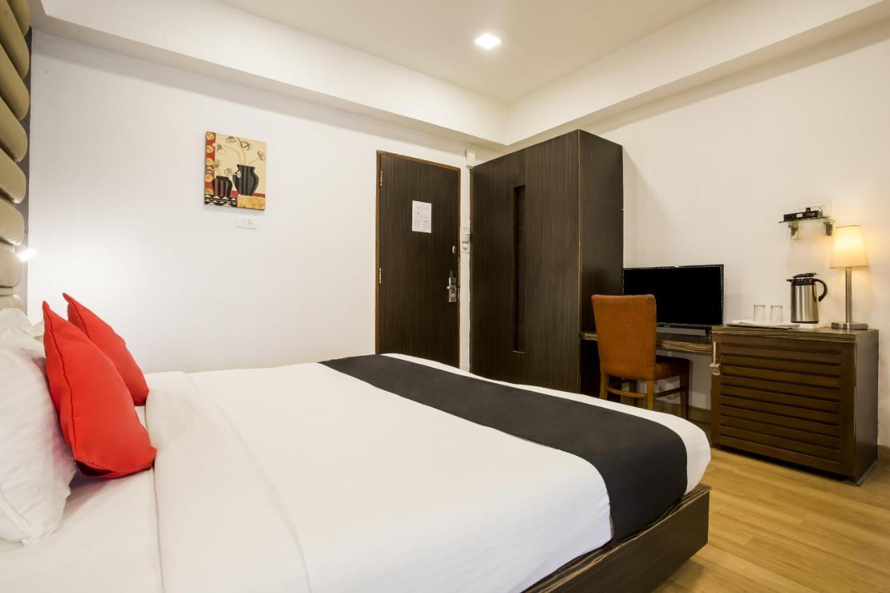 Hotel Capital O 33476 Lavender Bough Mumbai
