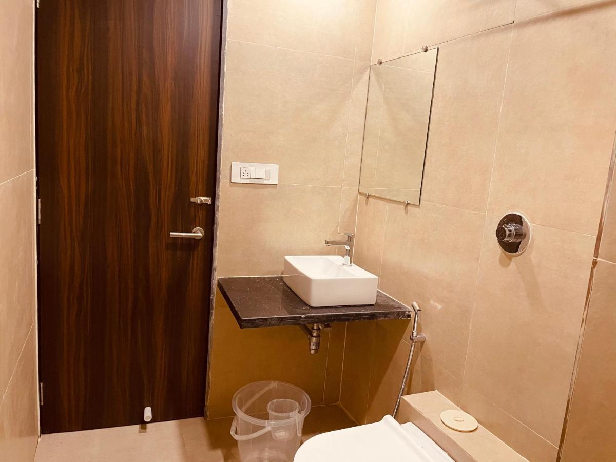 Hotel New 3*