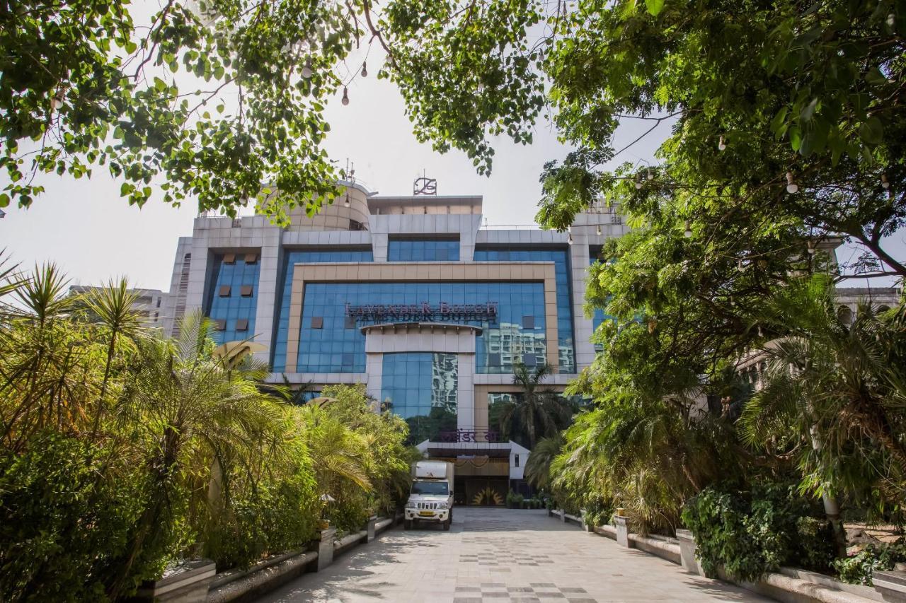 Hotel Capital O 33476 Lavender Bough Mumbai