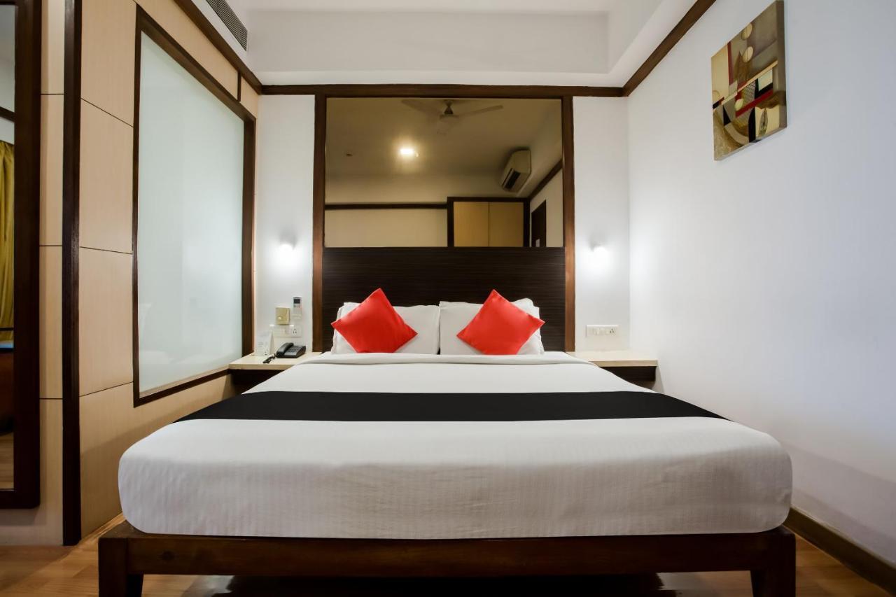 Capital O 33476 Lavender Bough Hotel