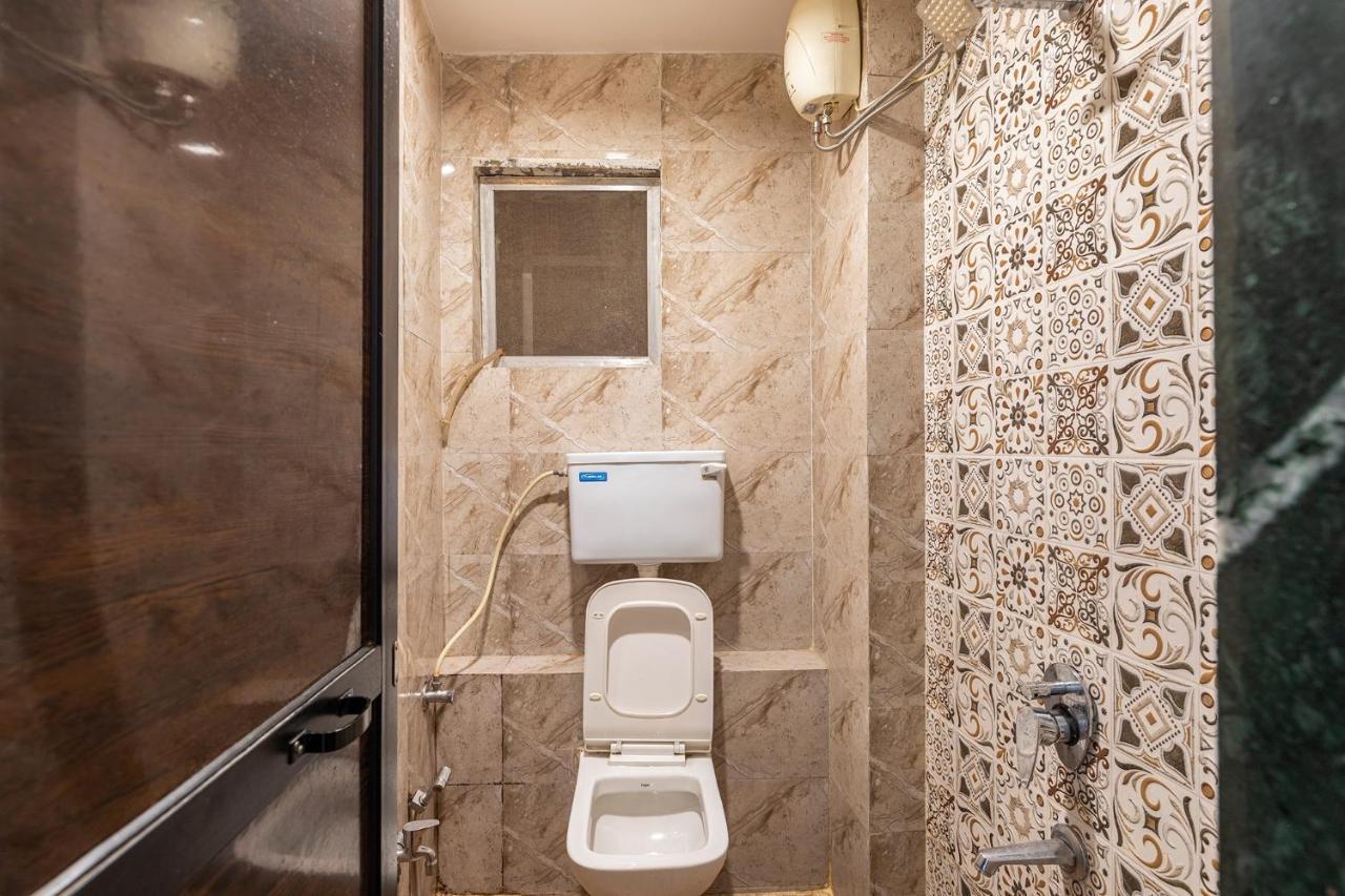 Hotel Amrapali Lodging And Boarding *