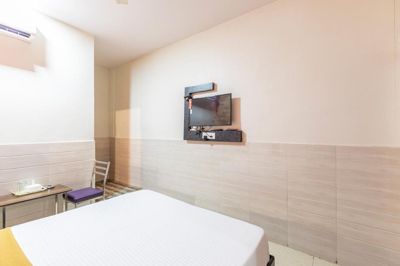 Amrapali Lodging And Boarding Hotel