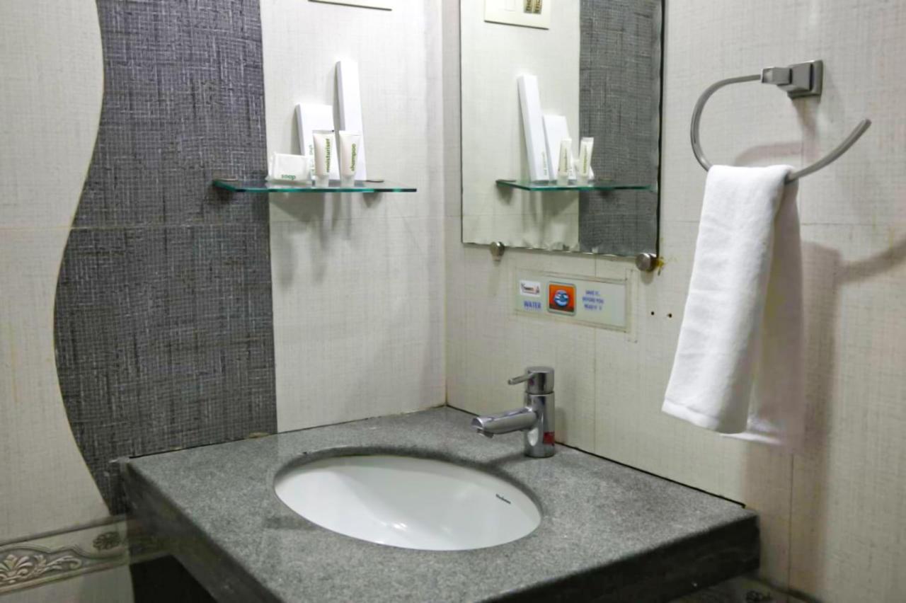 Fabhotel Sai Prasad Hotel