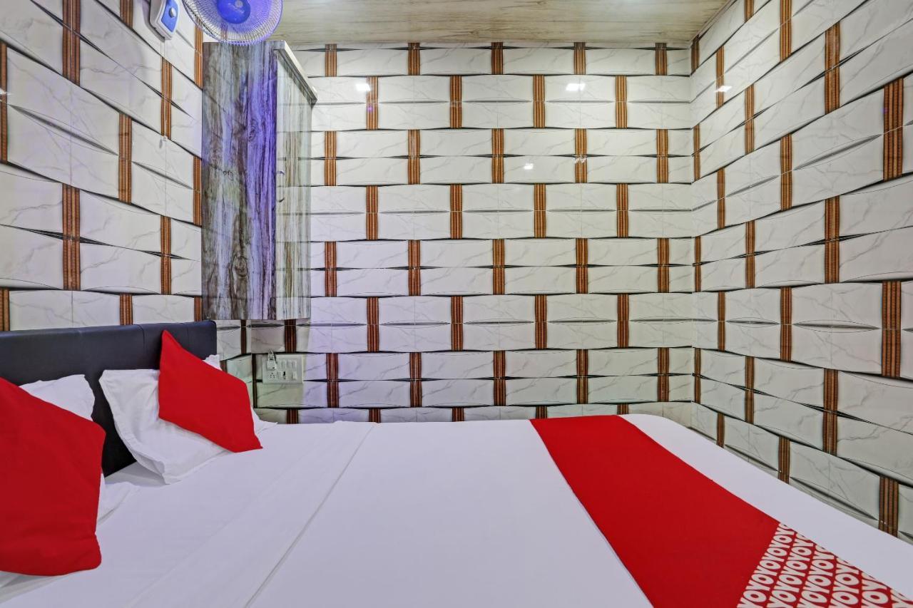 Oyo 82580 Taj Residency Lodging And Boarding Hotel